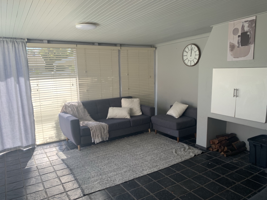 2 Bedroom Property for Sale in Table View Western Cape